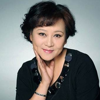 蒋欣、黄晓娟主演《女人的天空》(女人的天空演员表）