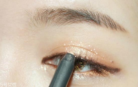 整容级的化妆术教程 从零开始学化妆 整容级的化妆术教程 从零开始学化妆