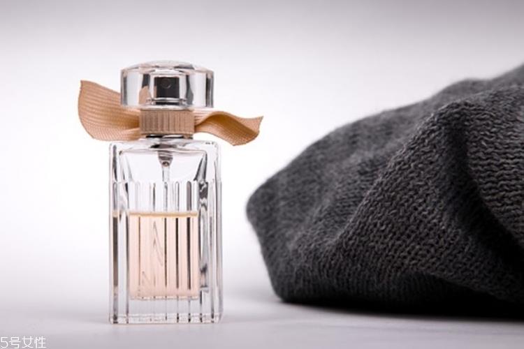 香水怎么喷香味更持久 喷香水香味持久的技巧 香水怎么喷香味更持久 喷香水香味持久的技巧