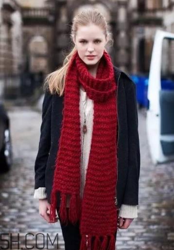 围巾与大衣怎么搭配?灰色围巾怎么搭配? 围巾与大衣怎么搭配?灰色围巾怎么搭配?