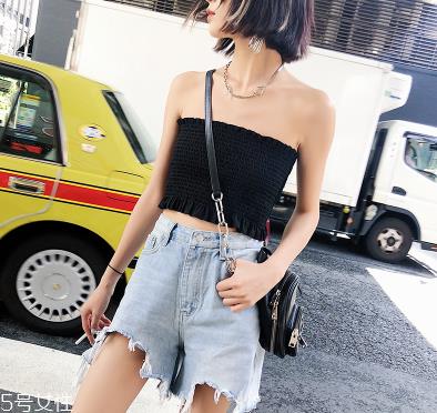 短裤怎么穿显腿长 夏天离不开它 短裤怎么穿显腿长 夏天离不开它