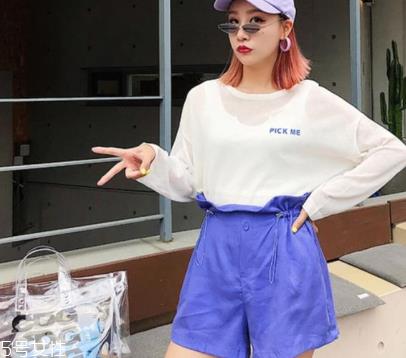 短裤怎么穿显腿长 夏天离不开它 短裤怎么穿显腿长 夏天离不开它