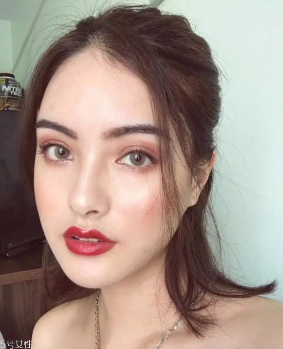 黑色美瞳画什么眼妆 黑色美瞳画什么妆好看 黑色美瞳画什么眼妆 黑色美瞳画什么妆好看