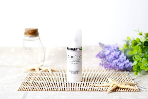 隔离霜对皮肤有没有伤害 隔离霜不卸妆会堵塞毛孔吗 隔离霜对皮肤有没有伤害 隔离霜不卸妆会堵塞毛孔吗