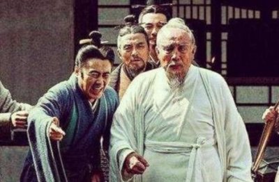 ​真实历史上华佗是如何死的？和演义中有何不同？