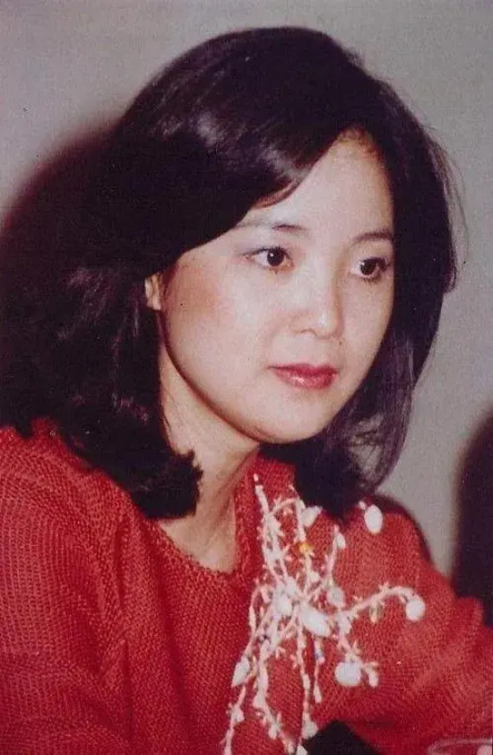 全球华人最成功的女歌手邓丽君年轻时高清写真合集