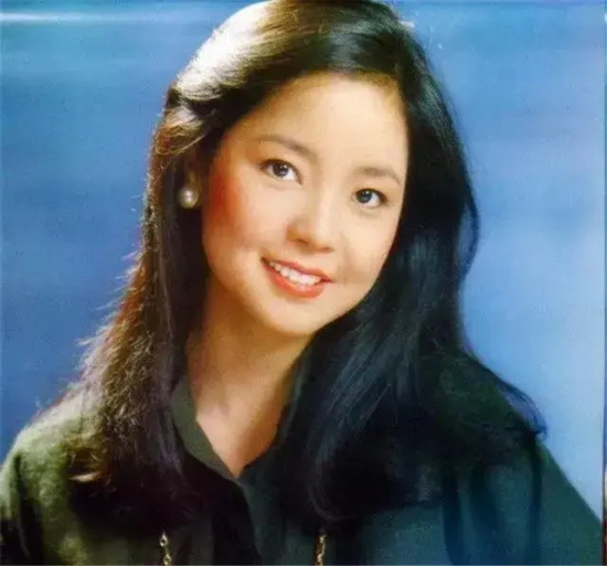 全球华人最成功的女歌手邓丽君年轻时高清写真合集