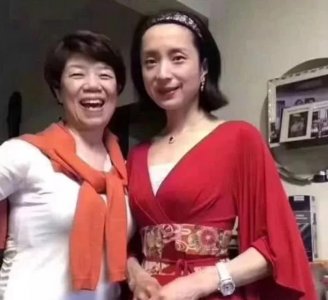 ​汤灿结婚了吗（44岁汤灿近照曝光）