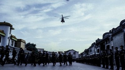 ​历史上的今天：出动海陆空三千人围剿广东一个小孩都会制毒的村子