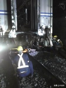 ​台铁又脱轨，影响旅客近2万人，出轨原因还在调查中
