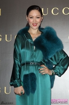 61岁任达华的妻子琦琦近照