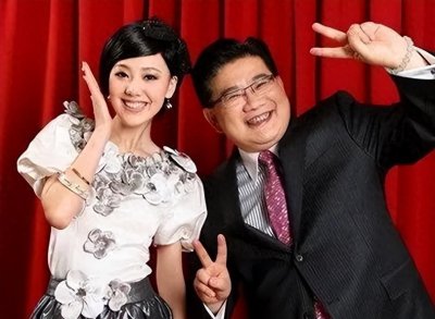 ​王冠：刚官宣老公“李先生”，同事曹可凡就第一时间公开发文道喜