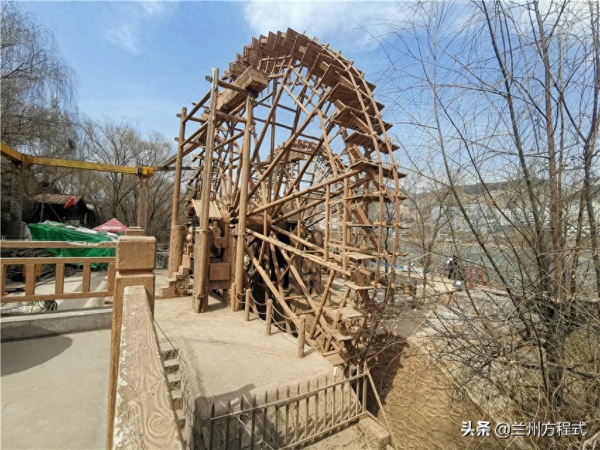兰州这一4A级景区距今已有25年历史 其水车轮辐直径高达16.5米