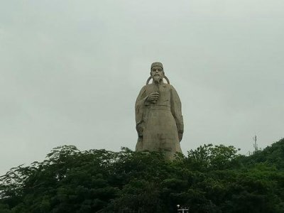 ​柳宗元世称什么居士？他曾在柳州做官所以又称什么？