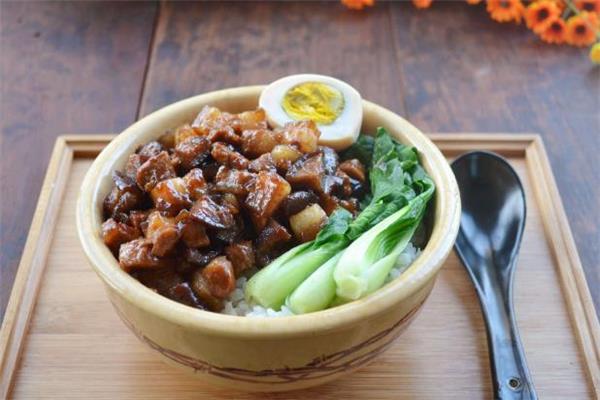 卤肉饭的做法 卤肉饭的卤汁怎么调 卤肉饭的做法 卤肉饭的卤汁怎么调