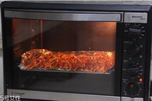 烤箱烤肉需要多长时间 烤箱烤肉小技巧 烤箱烤肉需要多长时间 烤箱烤肉小技巧