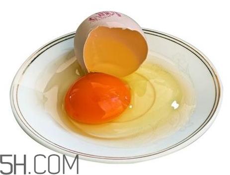 蛋黄为什么是白色的 蛋黄是白色的怎么回事