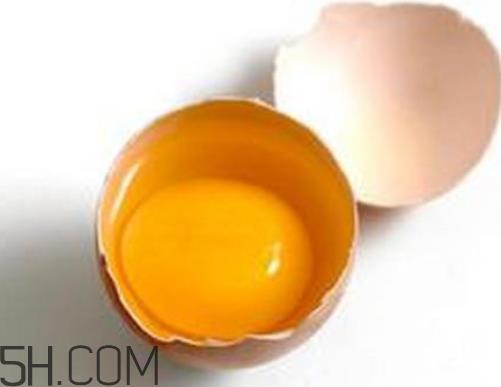 蛋黄为什么是白色的 蛋黄是白色的怎么回事