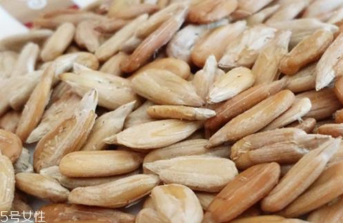 葵瓜子酥的做法？葵瓜子酥好吃吗？