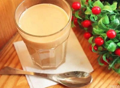 ​自己熬的奶茶健康么 自制奶茶对身体有害吗