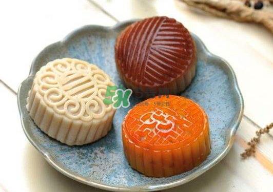 月饼烤裂了什么原因?月饼烤的时候为什么会变形? 月饼烤裂了什么原因?月饼烤的时候为什么会变形?