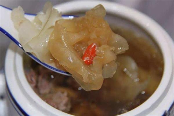 响螺花胶汤能补血吗 响螺花胶汤适合什么人喝 响螺花胶汤能补血吗 响螺花胶汤适合什么人喝