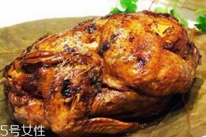 常熟叫花鸡多少钱一只 常熟叫花鸡是是哪里的 常熟叫花鸡多少钱一只 常熟叫花鸡是是哪里的