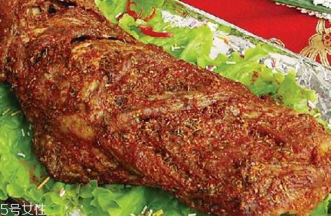 烤箱烤羊腿温度和时间 烤箱烤羊腿的技巧 烤箱烤羊腿温度和时间 烤箱烤羊腿的技巧