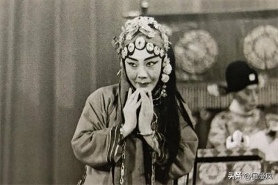 ​京剧名家赵燕侠：丈夫离世4年后再婚，与现任每天早起喝酒！