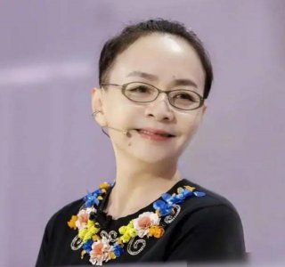 ​宋丹丹与巴图一家（宋丹丹3套亿万豪宅）