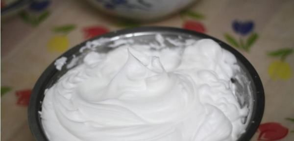 做蛋糕用什么牛奶,做蛋糕一般用什么牛奶好图9