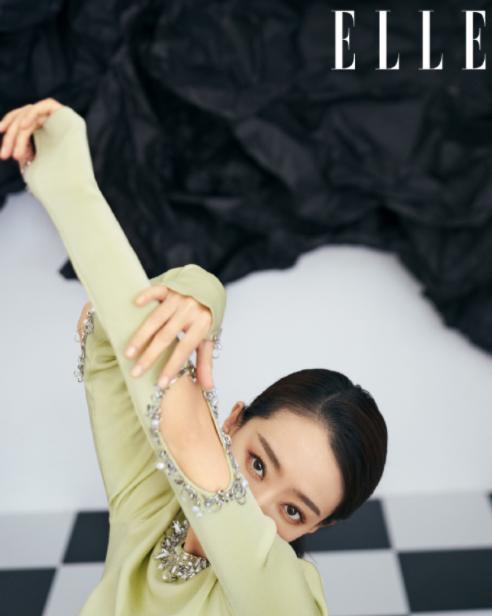 张小斐第一个代言（张小斐加盟和颂传媒后）(5)