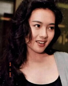 ​在香港曾经拍过风月片的女明星，哪位是你心中的女神？