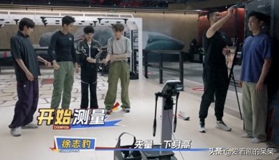 ​健身又赢了，明星李晨45岁年龄，实际身体年龄只有30岁左右，羡慕