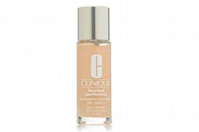 ​粉底液上脸为什么会发灰 粉底液上脸发灰怎么调