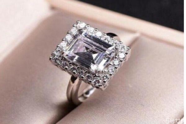 钻石戒指怎么定制 钻石戒指怎么选购 钻石戒指怎么定制 钻石戒指怎么选购