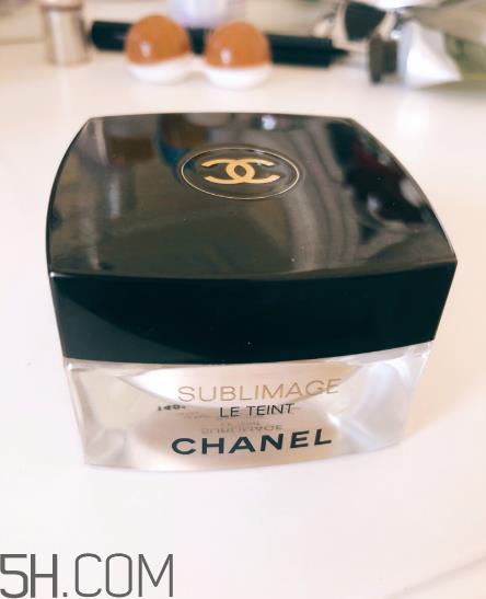 香奈儿光彩水润粉底液好用吗?香奈儿粉底液使用感 香奈儿光彩水润粉底液好用吗?香奈儿粉底液使用感