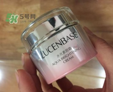 ​透真水光素颜霜怎么样？透真素颜霜好用吗？