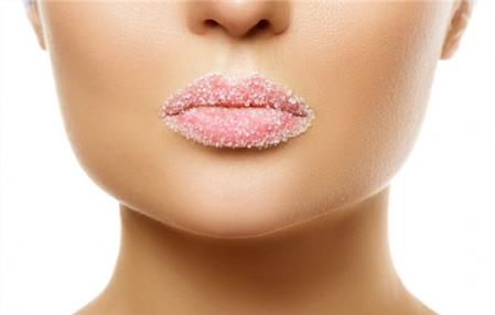 小蜜蜂唇膏生产日期怎么看 小蜜蜂唇膏保质期多久 小蜜蜂唇膏生产日期怎么看 小蜜蜂唇膏保质期多久