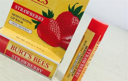 小蜜蜂唇膏生产日期怎么看 小蜜蜂唇膏保质期多久 小蜜蜂唇膏生产日期怎么看 小蜜蜂唇膏保质期多久