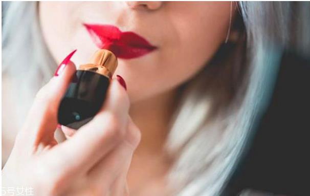 口红雾面哑光什么意思 口红雾面和哑光的效果