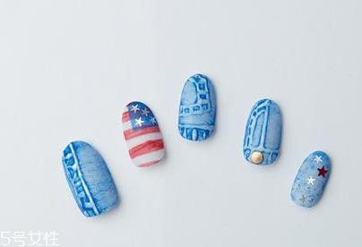 如何做破洞牛仔美甲 破洞美甲简单涂抹教程