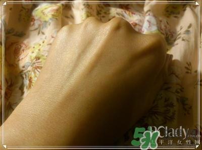 Trilogy玫瑰果油用法 趣乐活玫瑰果油怎么用 Trilogy玫瑰果油用法 趣乐活玫瑰果油怎么用