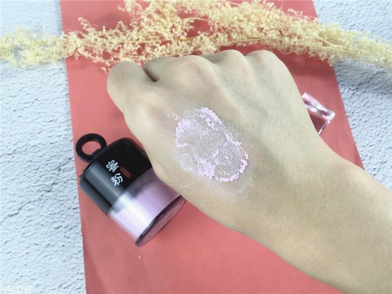 土家硒泥坊散粉多少钱 50元持久定格妆容 土家硒泥坊散粉多少钱 50元持久定格妆容
