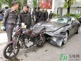 沃拉育开什么车?沃拉育的车是什么 沃拉育开什么车?沃拉育的车是什么