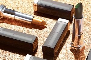 美宝莲金属唇膏怎么样?从质地显色度持久度评测 美宝莲金属唇膏怎么样?从质地显色度持久度评测