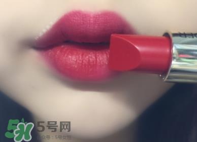 雅诗兰黛恋爱唇膏肯豆同款310猎爱色试色 雅诗兰黛恋爱唇膏肯豆同款310猎爱色试色