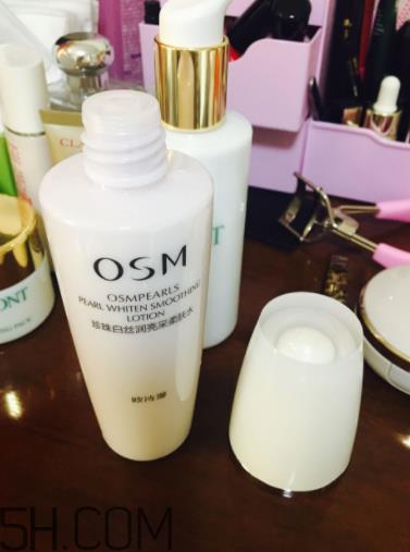欧诗漫珍珠白柔肤水有几种_欧诗漫柔肤水怎么挑选