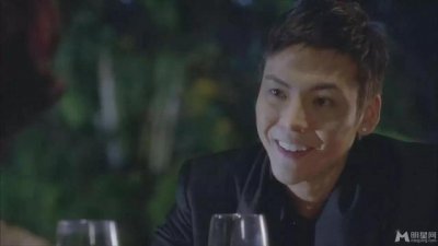 ​陈伟霆电影演双胞胎(陈伟霆演过最“污”的电影)