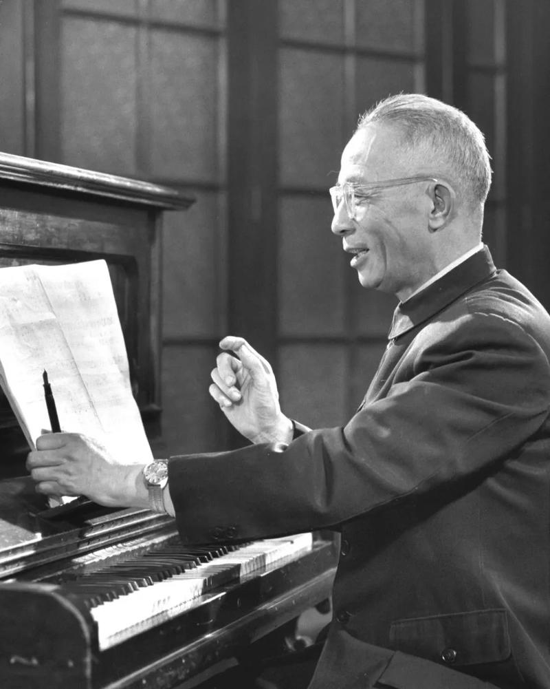 歌唱祖国作者王莘简介（天津音乐家王莘火车上创作歌唱祖国）